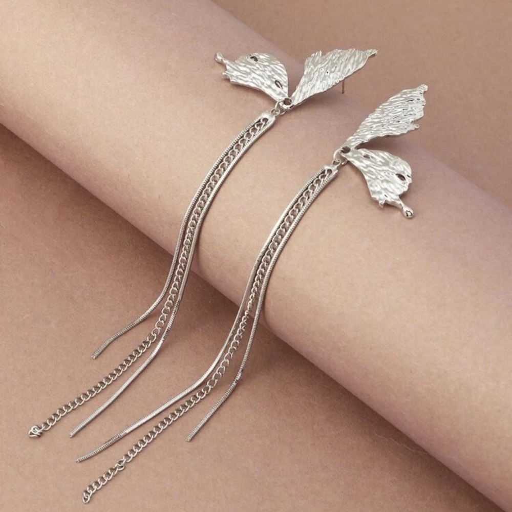 Lovely Minimalist Metallic Butterfly Chain Layered Tassel Earrings